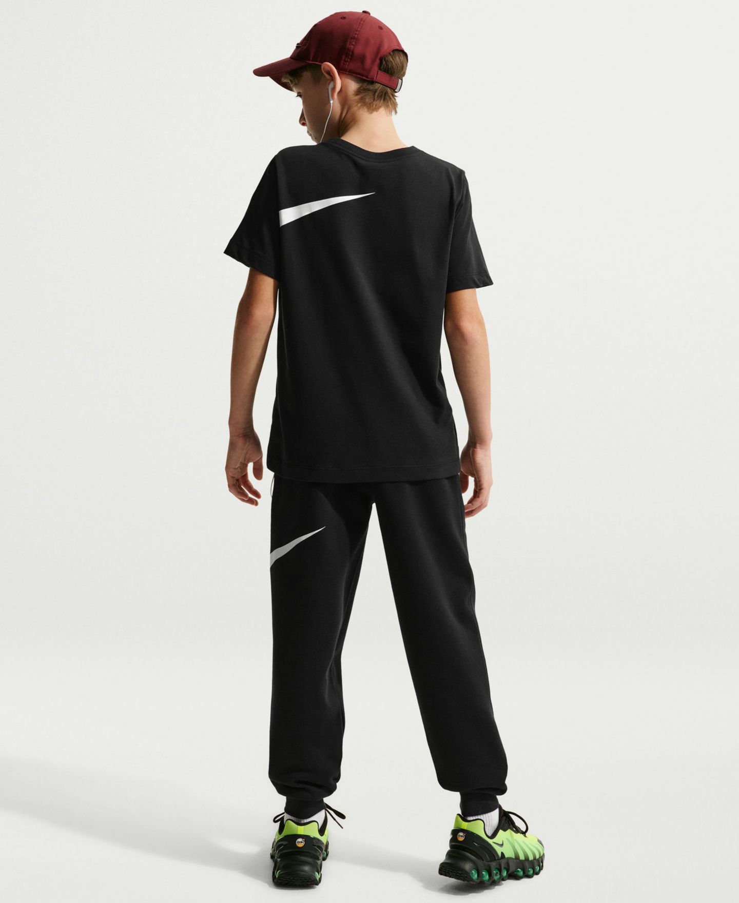 Детский свитшот Nike Sportswear Club Energy с круглым вырезом для мальчиков 8-20, цвет: Чёрный — фото 5