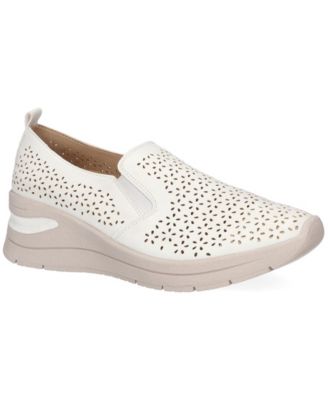 Easy Street Women's Nottingham Slip-On Sneakers