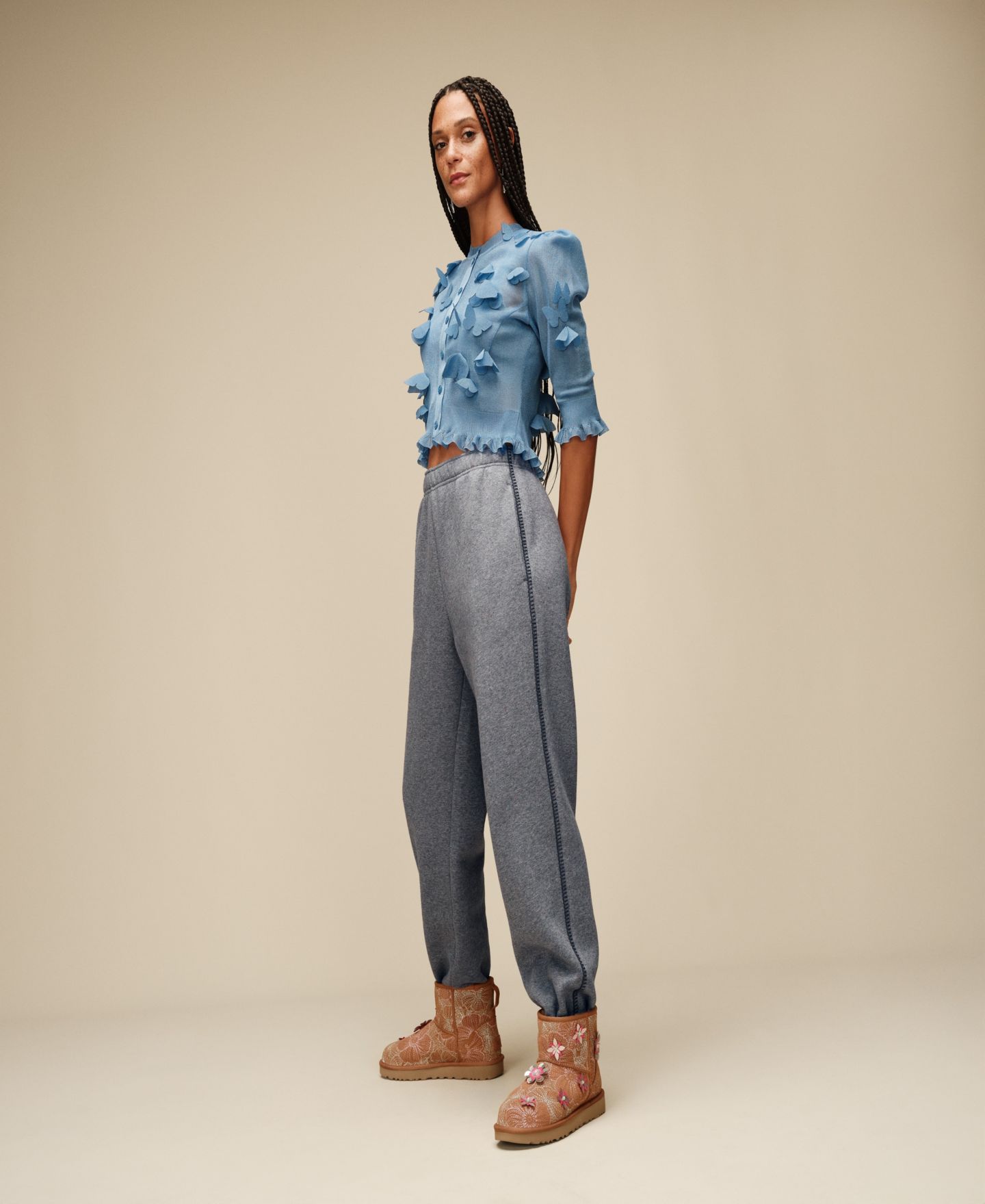 Женские брюки UGG® Classic Fleece Sweatpants, цвет: Средний серый меланжевый — фото 3