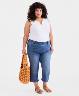 Plus Size High-Rise Shaping Capri Jeans
