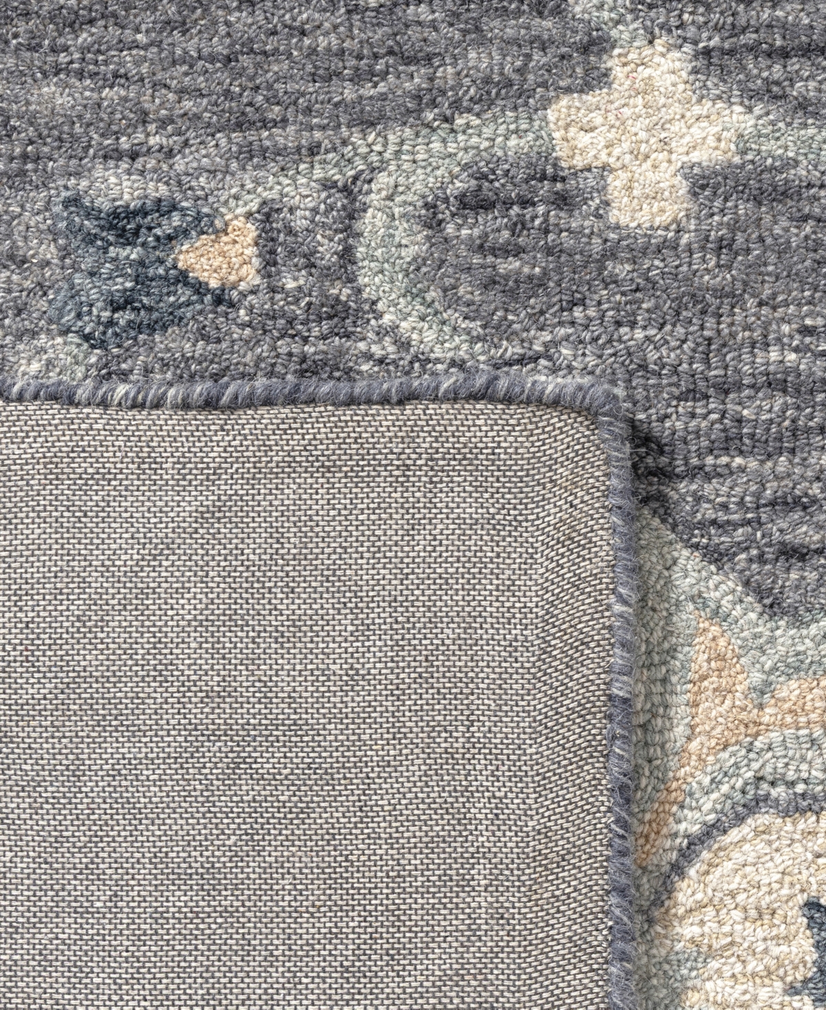 Lr Home Iris Victo-582 7' x 9' Area Rug