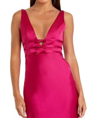 Women's Sleeveless V Neck Satin Gown With Bow Details