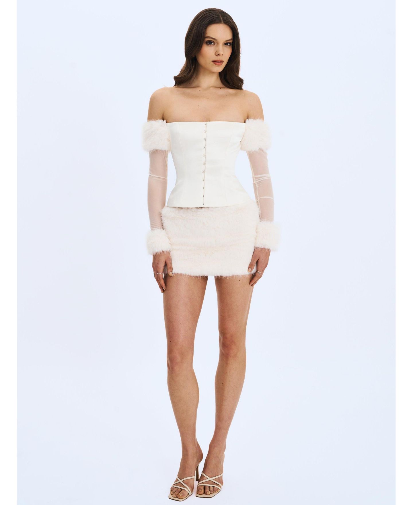 Женский топ Miss Circle Nola Off-Shoulder Fur Trimmed, цвет: Белый — фото 2