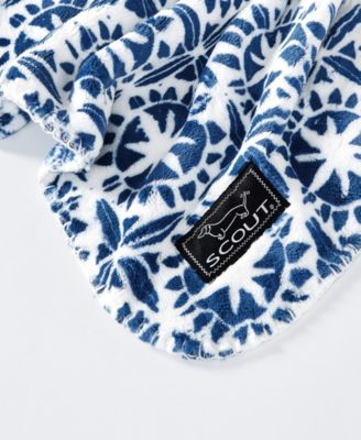 Due South Whimsical Throw, 50" x 70"