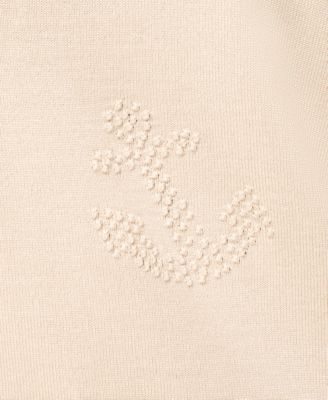 Women's Sweater with Stitched Shape Details