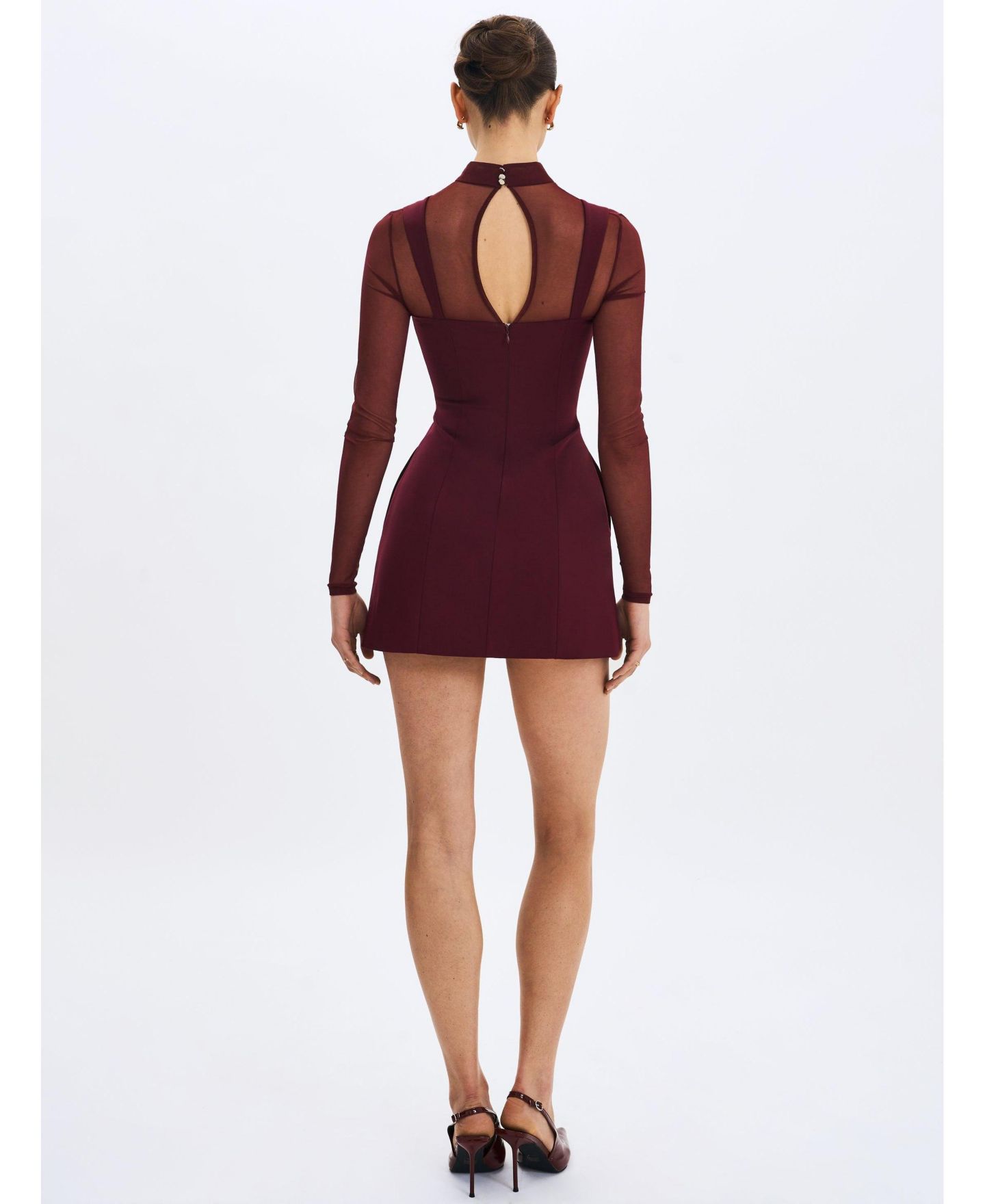 Женское платье Miss Circle Natasha Burgundy Faux Two-Piece Turtleneck Mini, цвет: Бордовый — фото 10