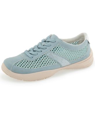 Women's Dion Round Toe Casual Sneakers