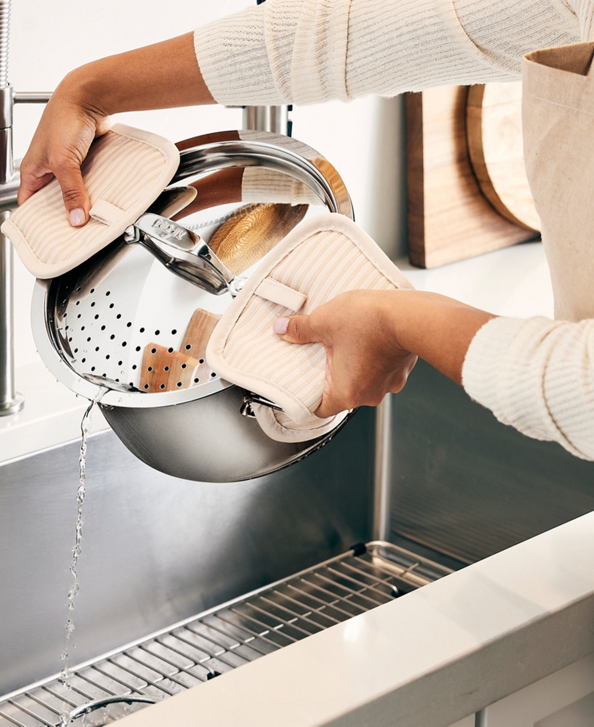 All-Clad Simply Strain Stainless Steel 6-quart Multipot with Straining Lid