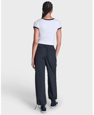 Women's Loose-Fit Tech Pants