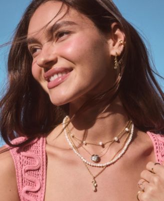 Seahorse Short Pendant Necklace in 14k Gold Over Brass