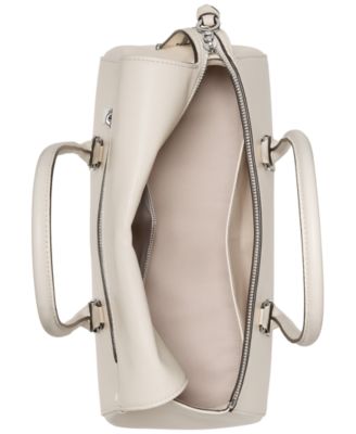 Bond Smooth Medium Shoulder Bag