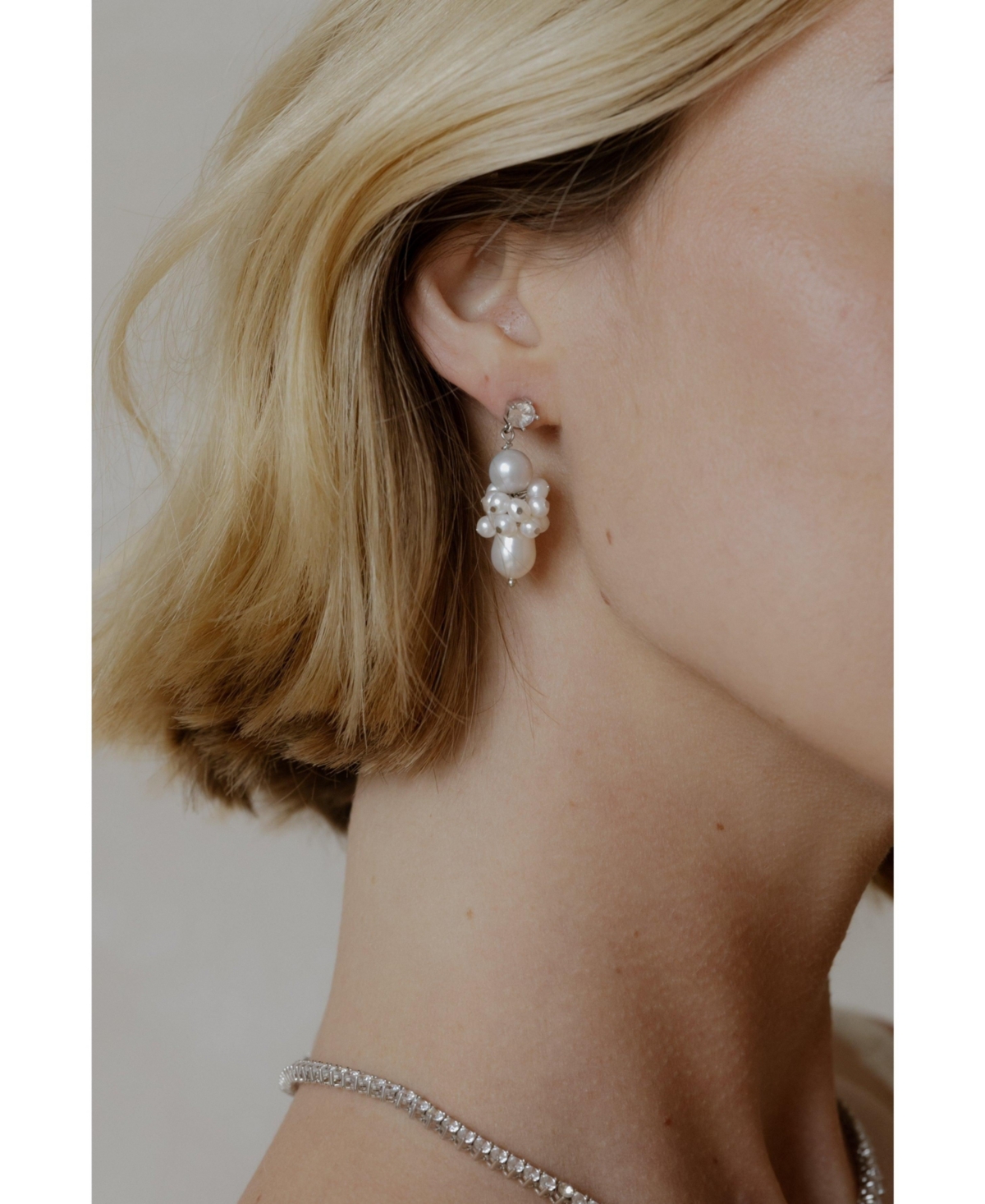 Untamed Petals Sydney Pearl Drop Earrings