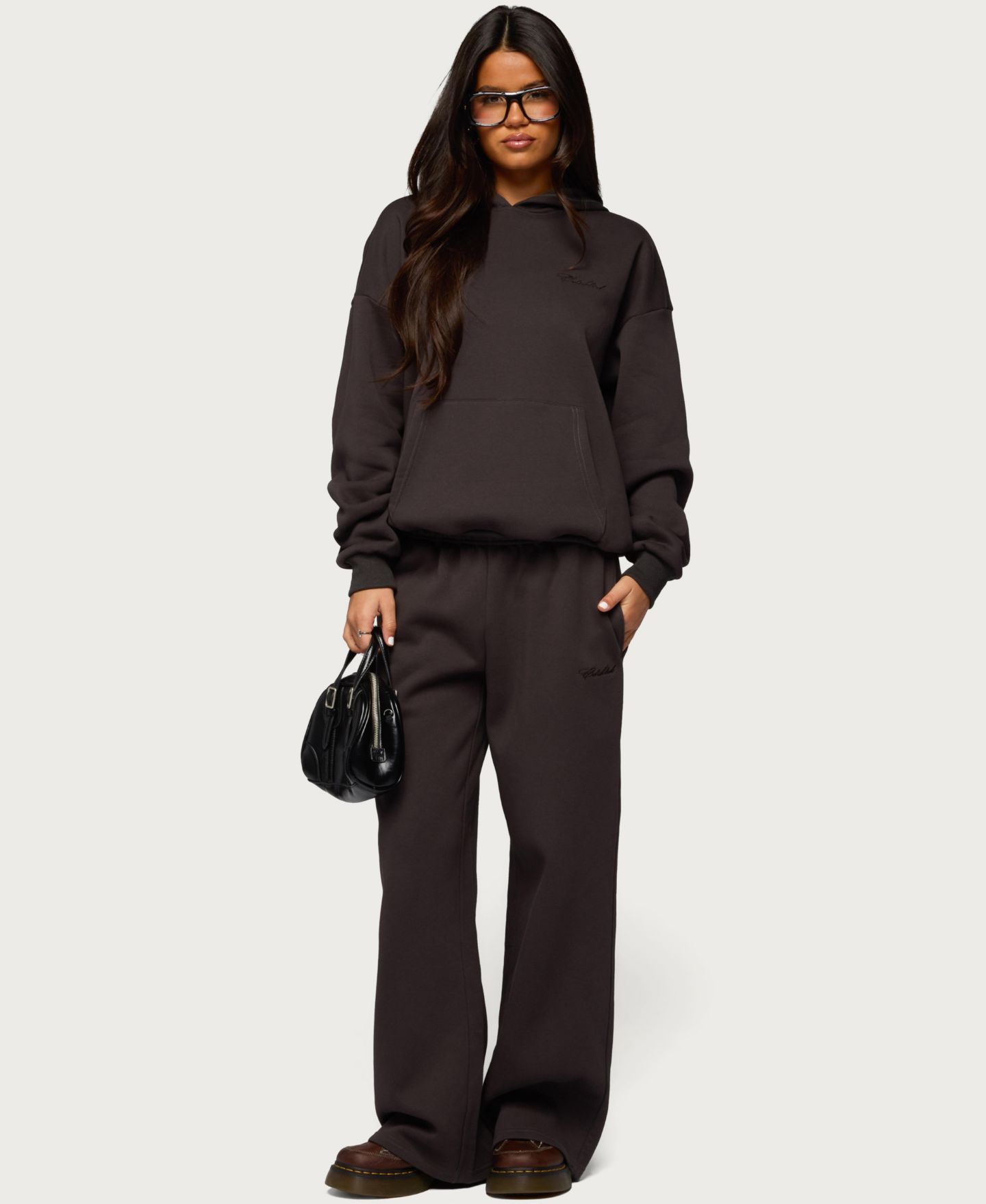 Женские брюки Edikted Basic Girl Wide Leg Sweatpants, цвет: Тёмный серый — фото 5