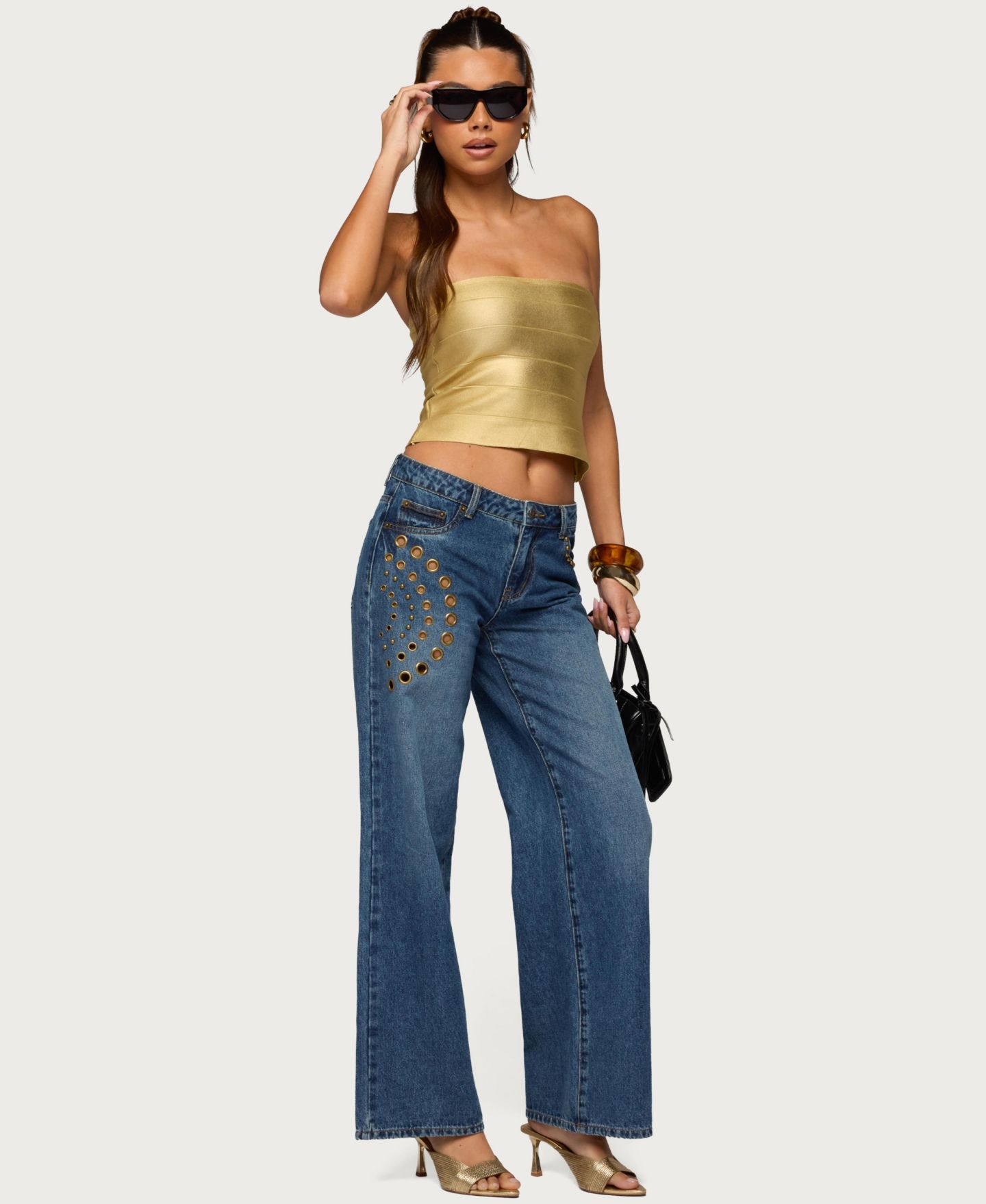 Женские джинсы Edikted Monika Stud and Grommet Low Rise Baggy, цвет: Синий потёртый — фото 5