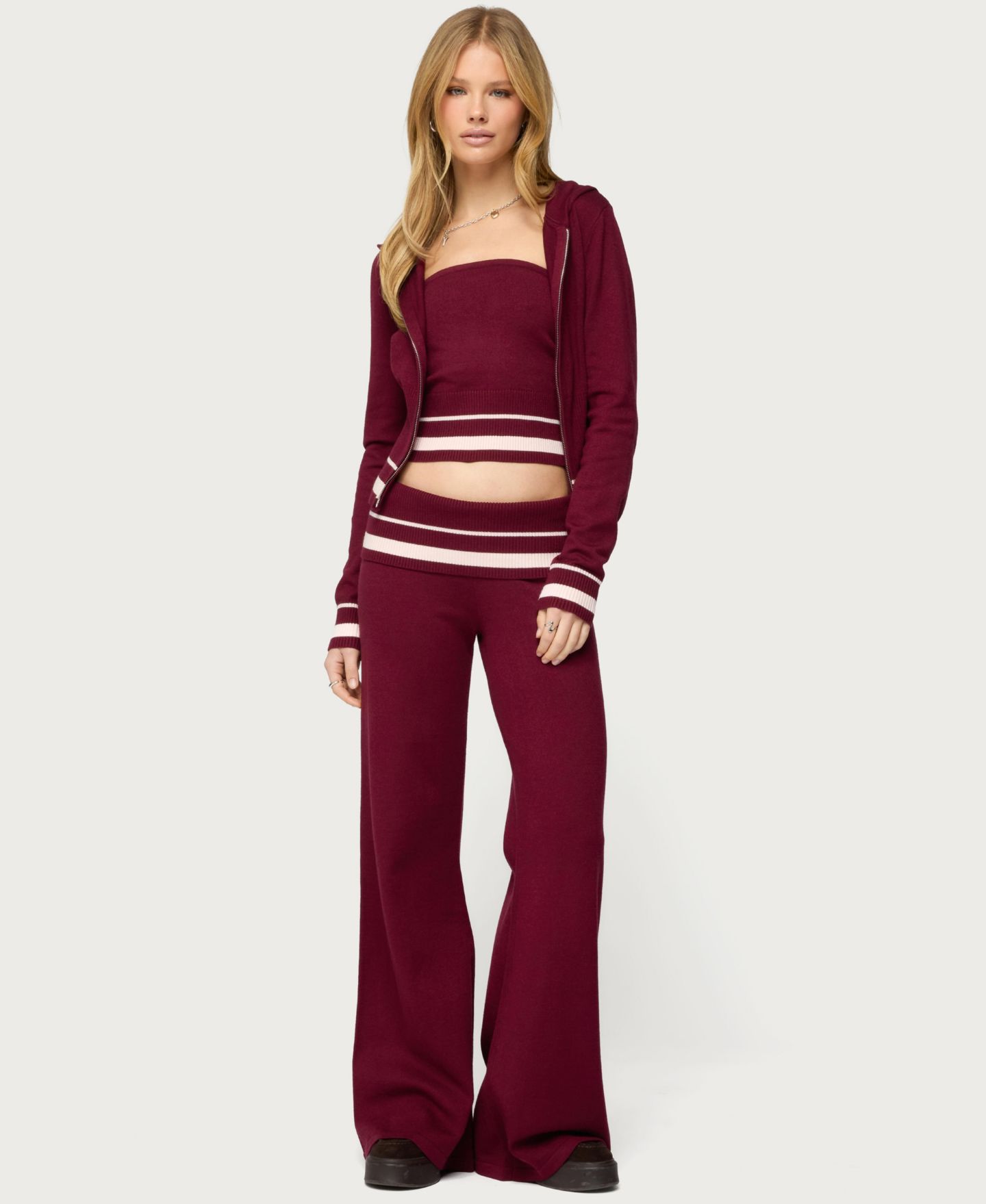 Женское худи Edikted Kaliya Stripey Knit Zip Up, цвет: Бордовый — фото 5