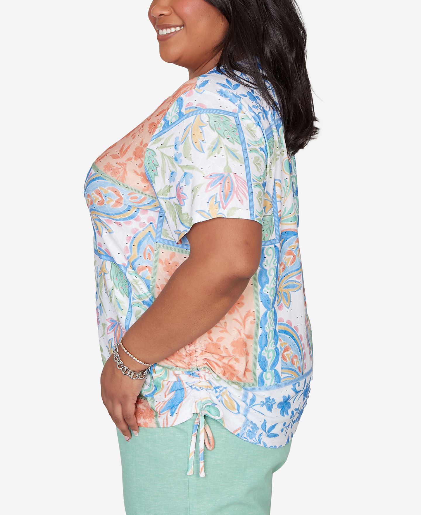 Женский топ Alfred Dunner Plus Size Caribbean Blues Patchwork Scroll Side Tie Ruched, цвет: Зелёный разноцветный — фото 3