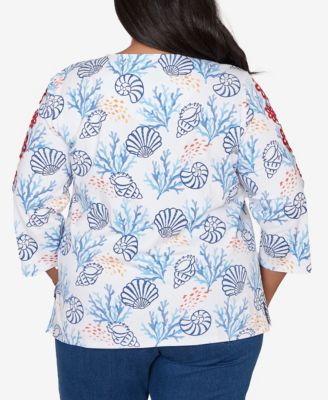 Plus Size Port Side Shell Print Embroidered Top