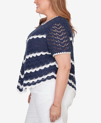 Plus Size Port Side Chevron Crochet Short-Sleeve Top