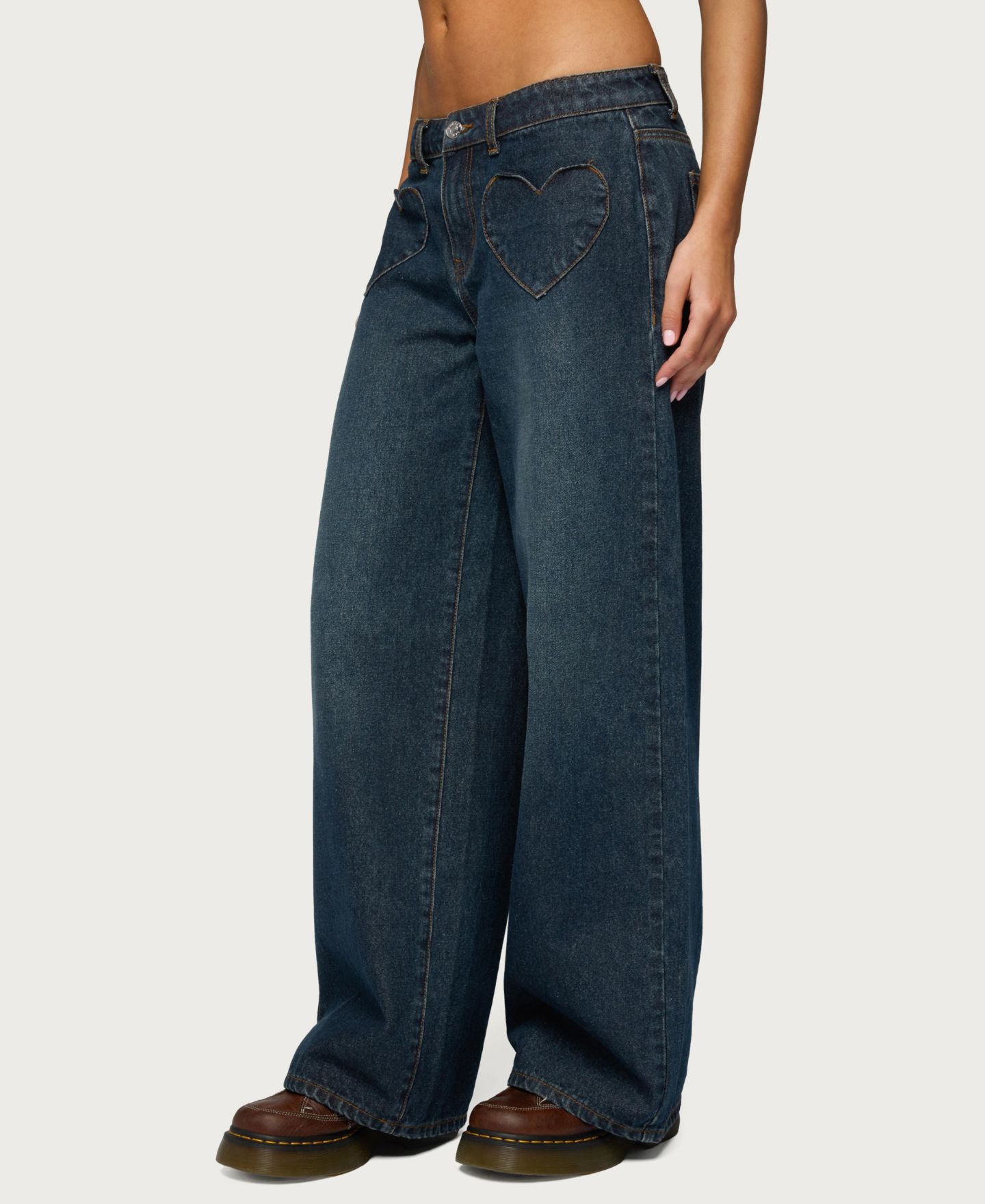 Женские джинсы Edikted Heart Pockets Low Rise Baggy, цвет: Тёмный синий — фото 4
