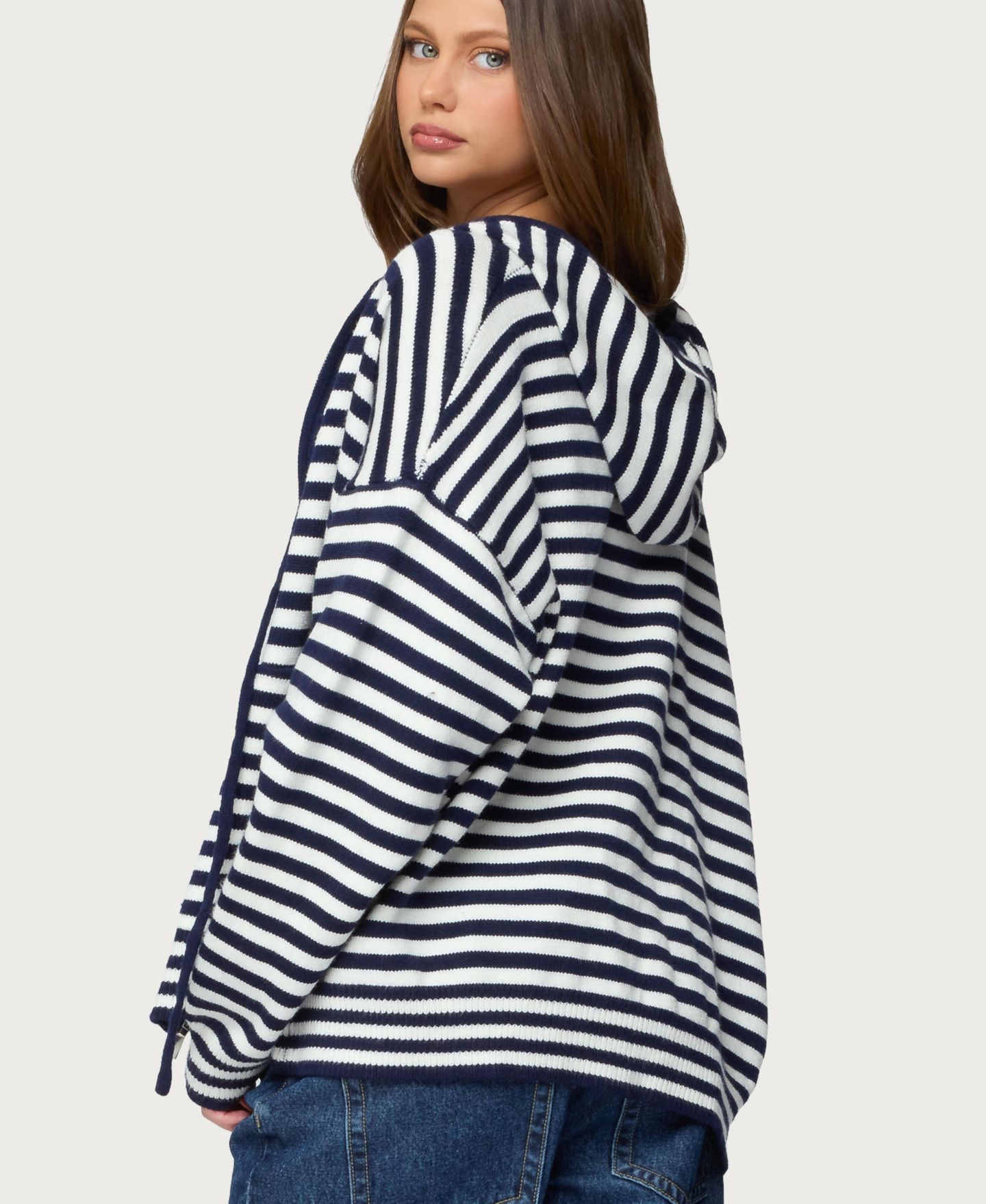 Женское худи Edikted Safari Striped Knit Zip Up, цвет: Тёмно-синий белый — фото 3
