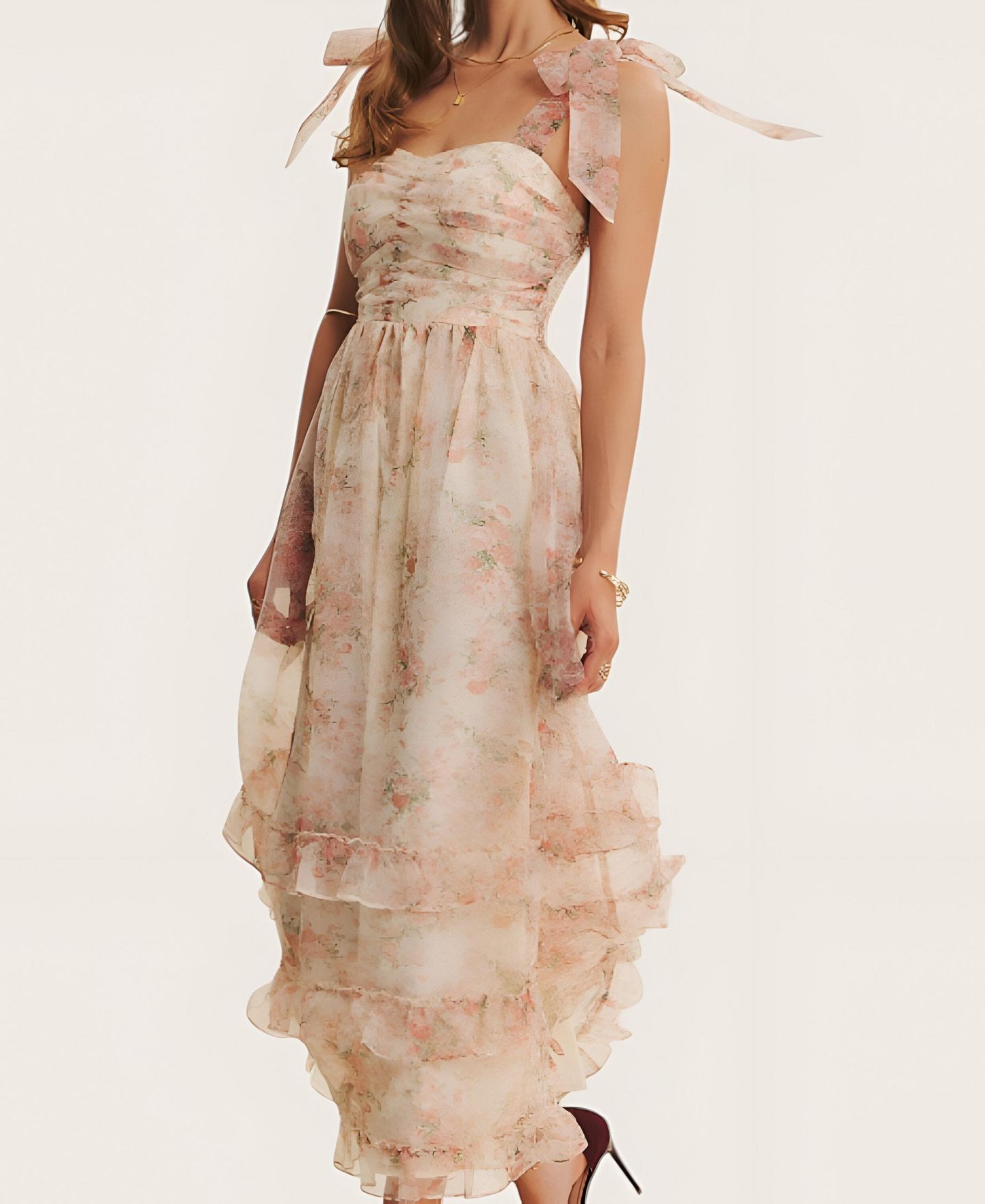 Женское платье Modenaire Floral Tiered Ruched Bodice Tie-Shoulder Midi, цвет: Кремовый розовый с принтом — фото 4