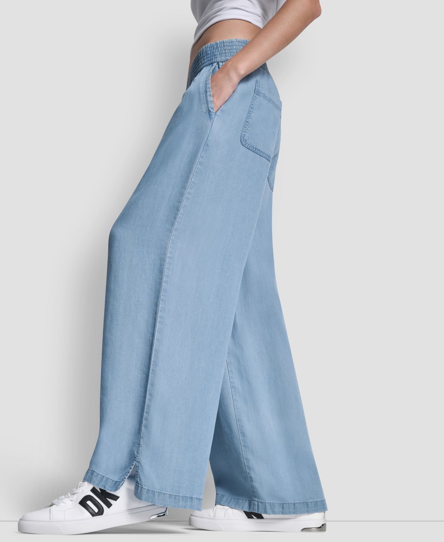 Женские брюки DKNY Jeans Petite Pull-On Wide-Leg Ankle, цвет: Шамбре — фото 3
