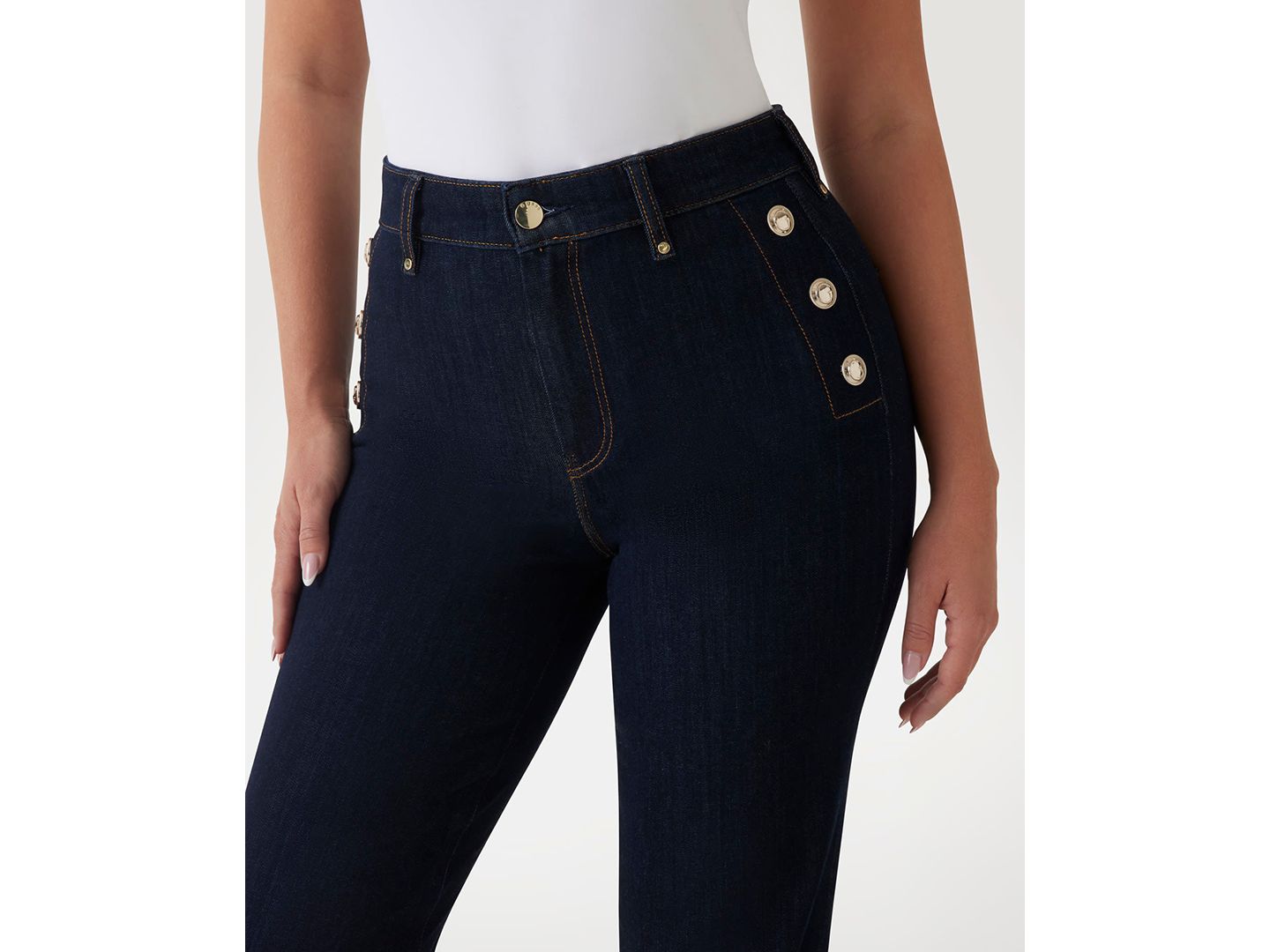 Женские джинсы GUESS New Faye High-Rise Bootcut, цвет: Be Fine — фото 4