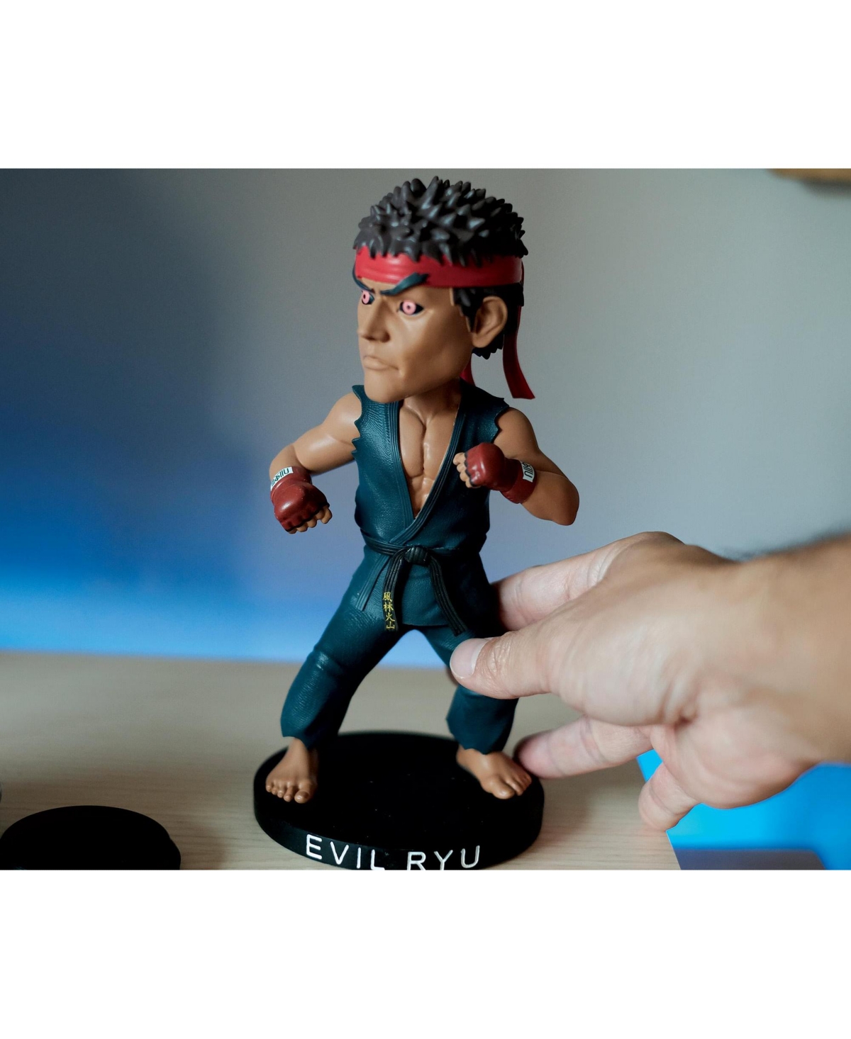 Street Fighter Evil Ryu 8-Inch Resin Bobblehead Figure Exclusive | Action Figure Statue, Desk Toy Accessories, Home Office Decor | Capcom Video Game G