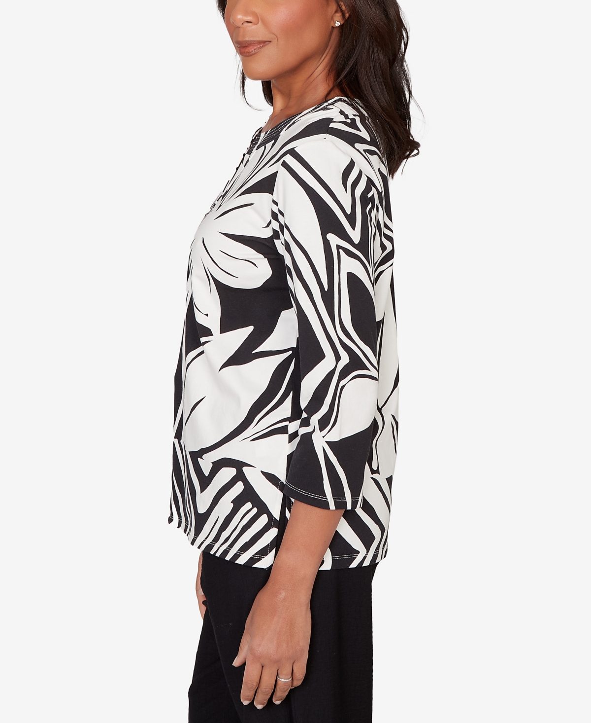 Alfred Dunner Women's Crowd Pleaser Dramatic Abstract Floral Split Neck Top