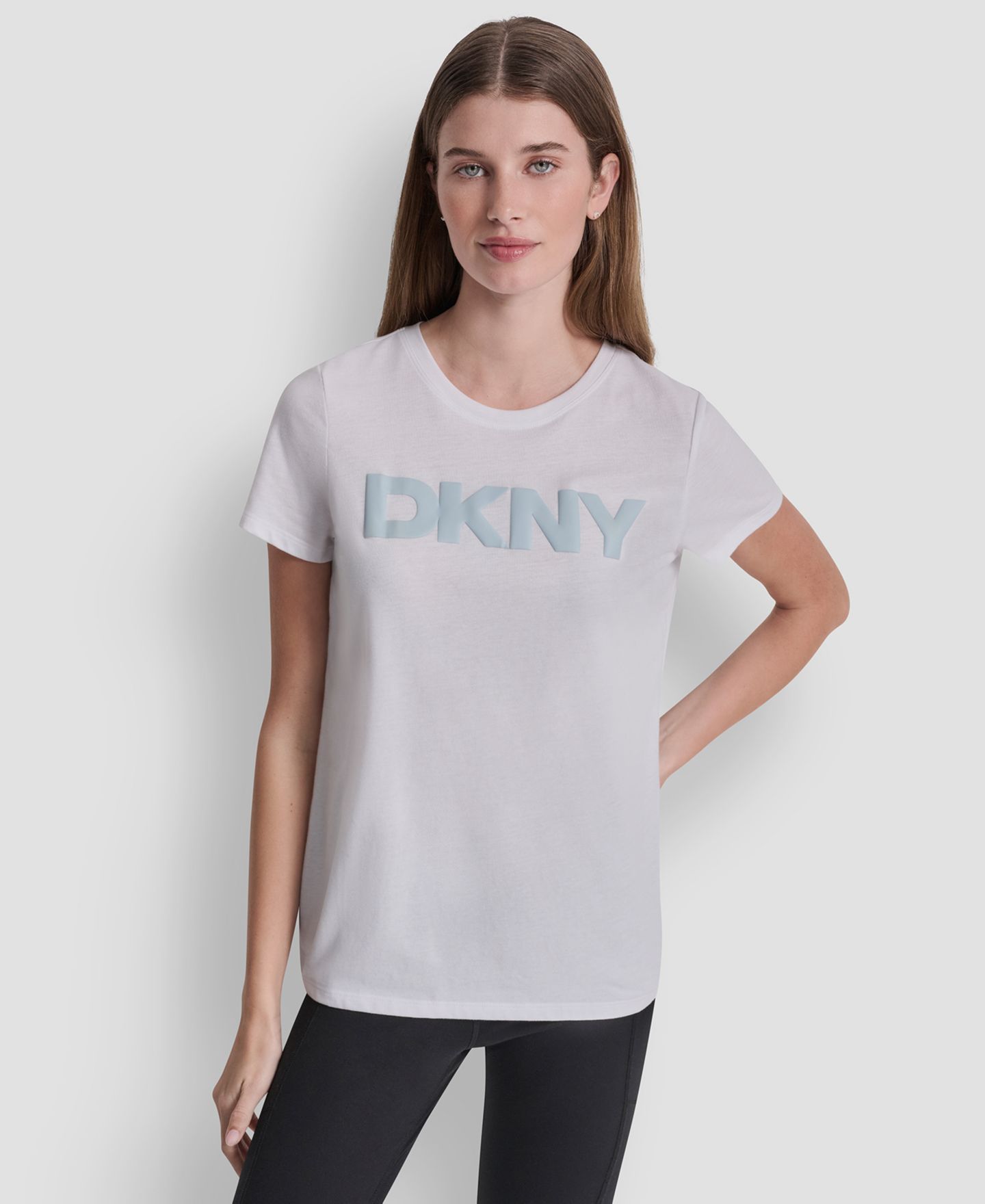 Женская футболка DKNY Sport Puff Logo Crewneck, цвет: Белый / Минеральный — фото 1