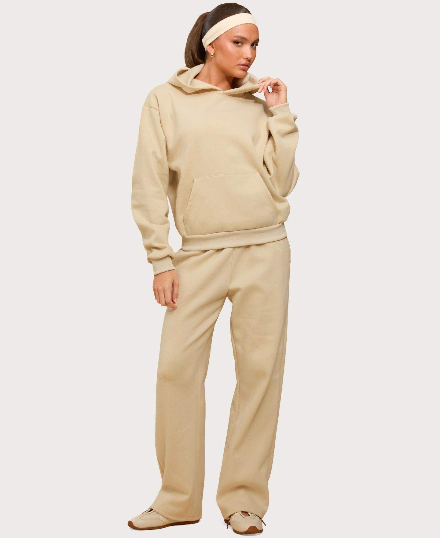 Женские брюки Edikted Kyrie Sweatpants, цвет: Бежевый — фото 5