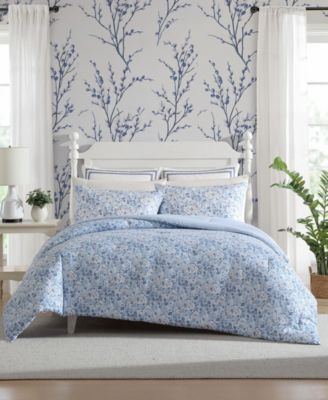 Quartet Reversible Comforter Sets