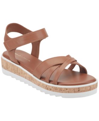 Women's Gyllie Flat Platform Sandals