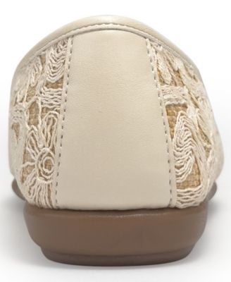 Women's Big-Bet Ballet Flat