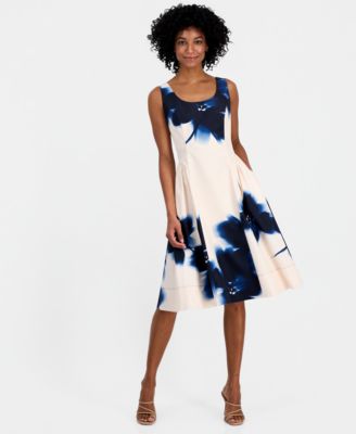 Women's Scoop-Neck Sleeveless Party Dress