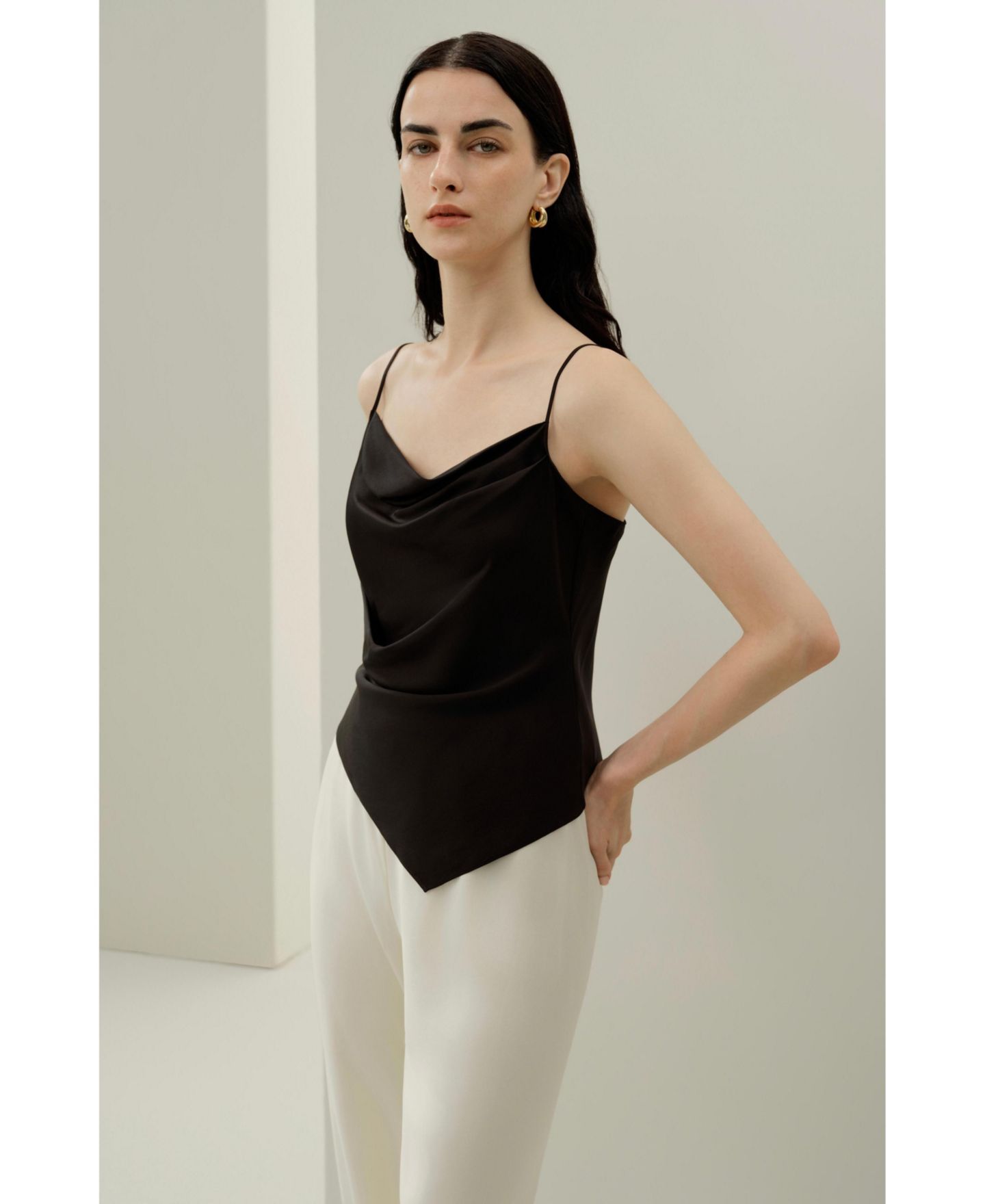 Женский топ LILYSILK Astra Stretchy Camisole, цвет: Чёрный — фото 4
