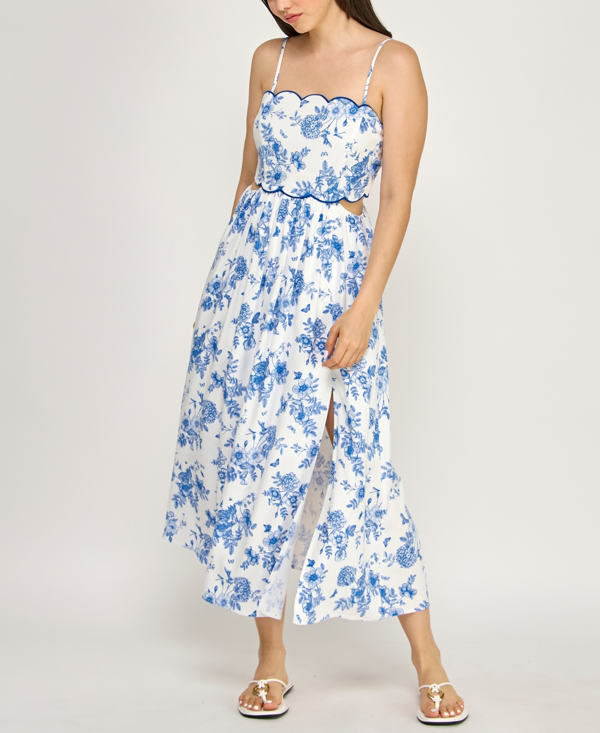 Row A Juniors' Sleeveless Scallop Trim Slim Midi Dress