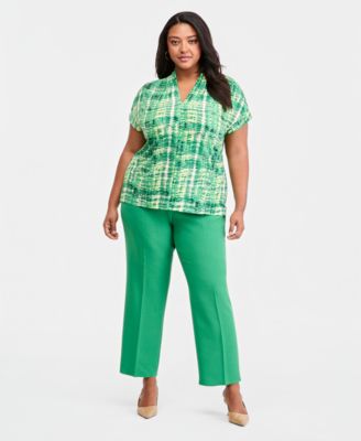 Plus Size Printed V-Neck Short-Sleeve Blouse 