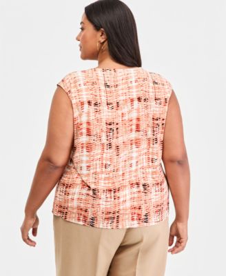 Plus Size Cap-Sleeve Keyhole Blouse 