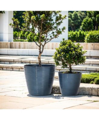 2-Piece Tapered Round Plastic Planters Set