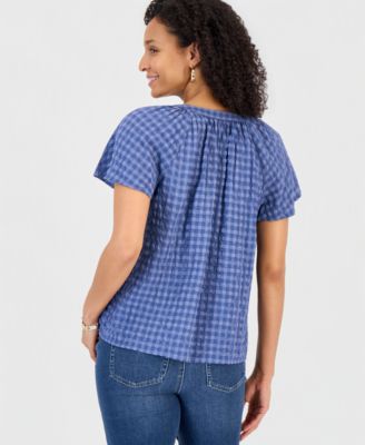 Women's Seersucker Split-Neck Flutter Sleeve Top