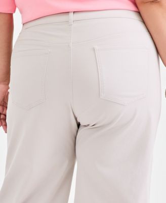 Plus Size High-Rise Shaping Cropped Jeans