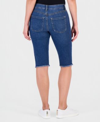 Petite Mid-Rise Raw-Hem Skimmer Jeans