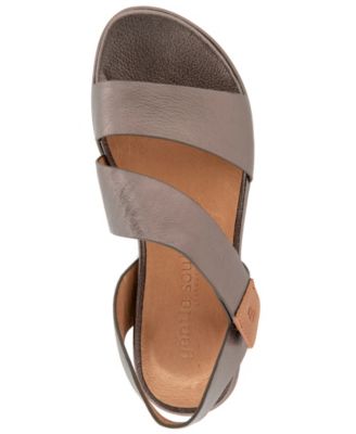 Women's Lottie Round Toe Flat Sandals