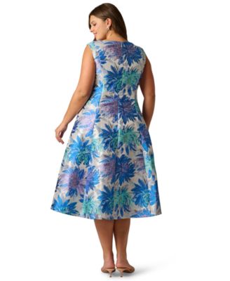 Plus Size Metallic Jacquard Midi Dress