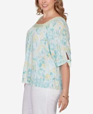 Plus Size Watercolor Floral Square Neck Top
