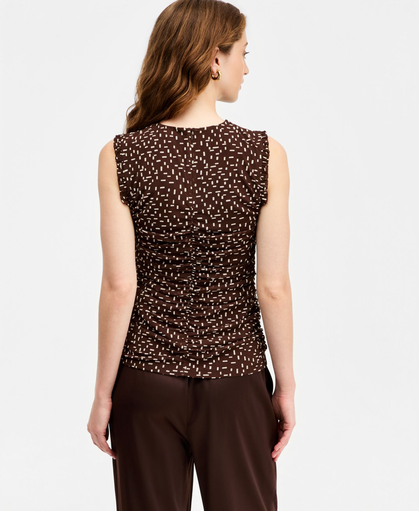 Женский топ Bar III Dot Print Mesh Top, цвет: Коричневый / Белый — фото 4