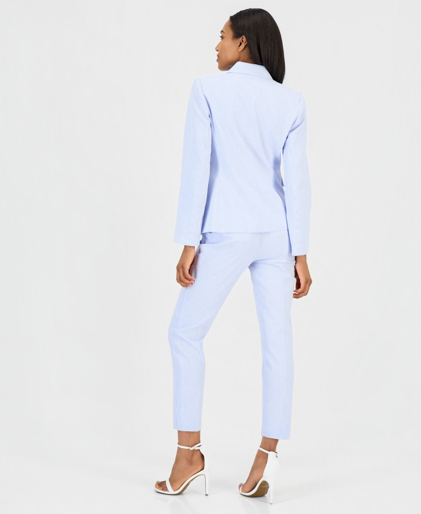 Женские комплекты Tahari ASL Seersucker Stripe Cotton One-Button Blazer, V-Neck Sleeveless Ribbed-Knit Top & Seersucker Stripe Cotton Slim-Leg Pants, цвет: Тёмно-коричневый — фото 3