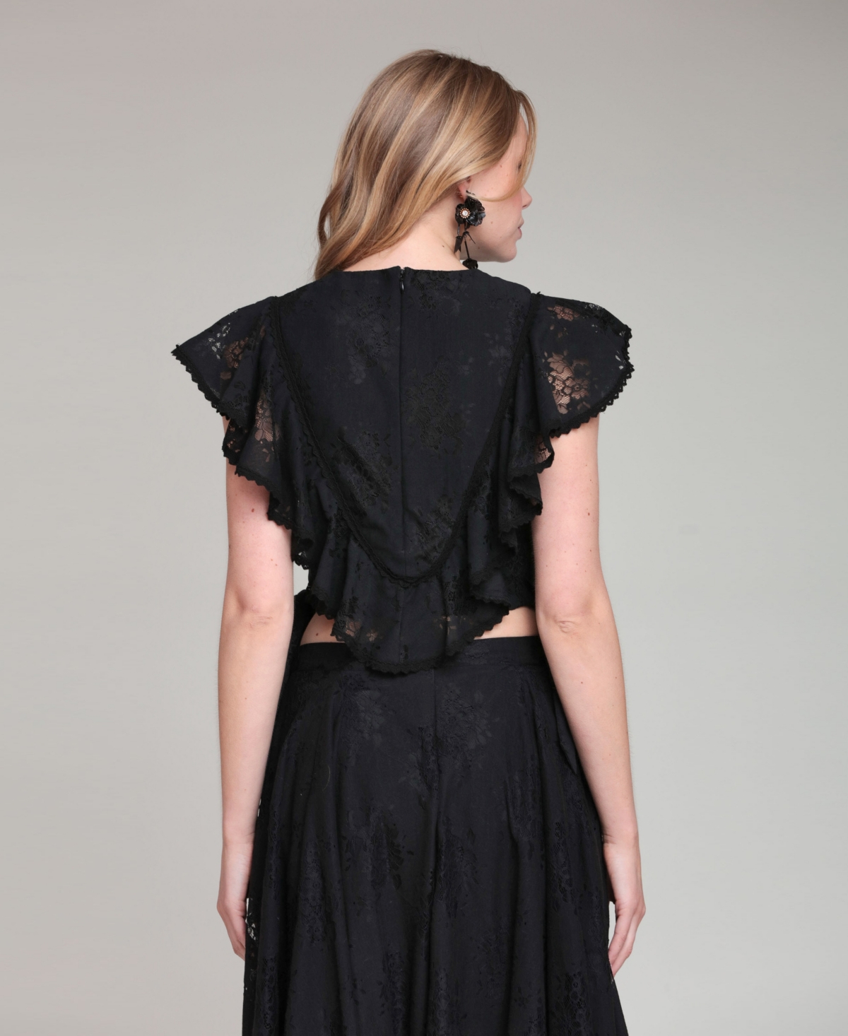 Avec Les Filles Women's Ruffle-Trimmed Top