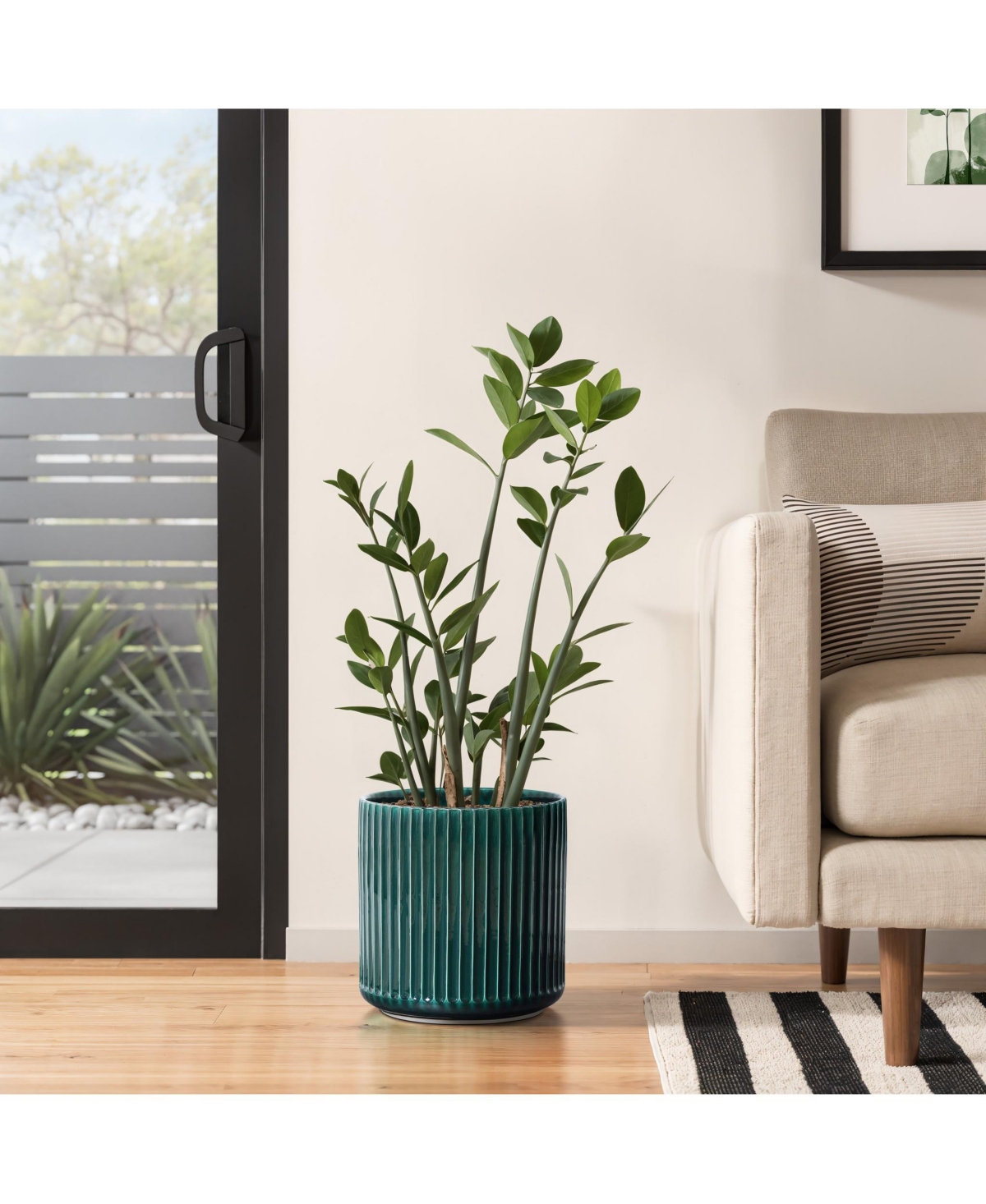 LuxenHome Jade Green Ribbed -Inch Round Ceramic Planter